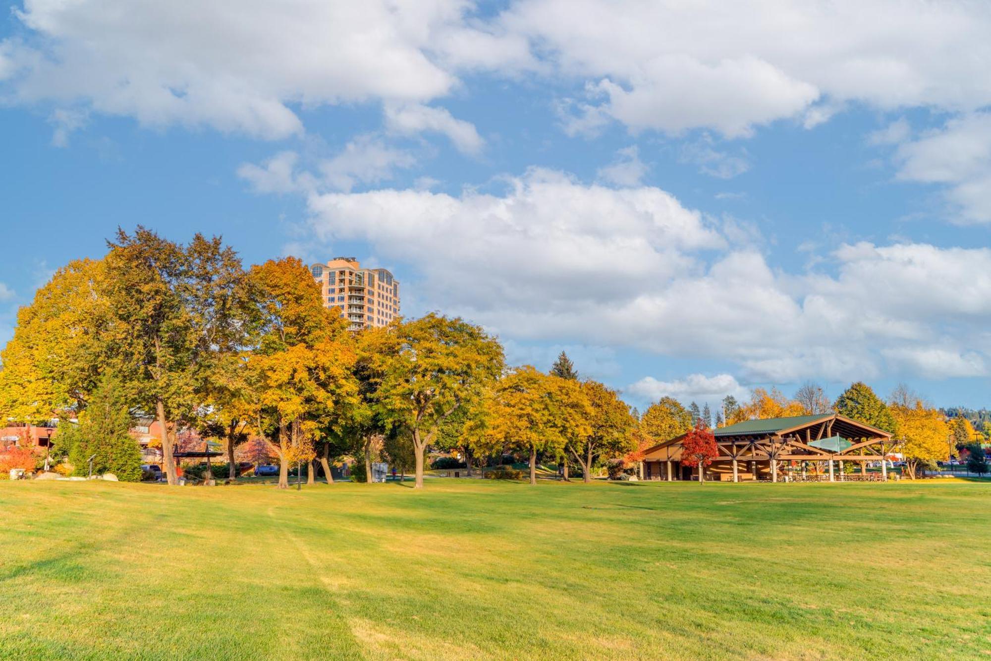 Modern Coeur Dalene Getaway Condo Walk Downtown! Coeur d'Alene Zewnętrze zdjęcie