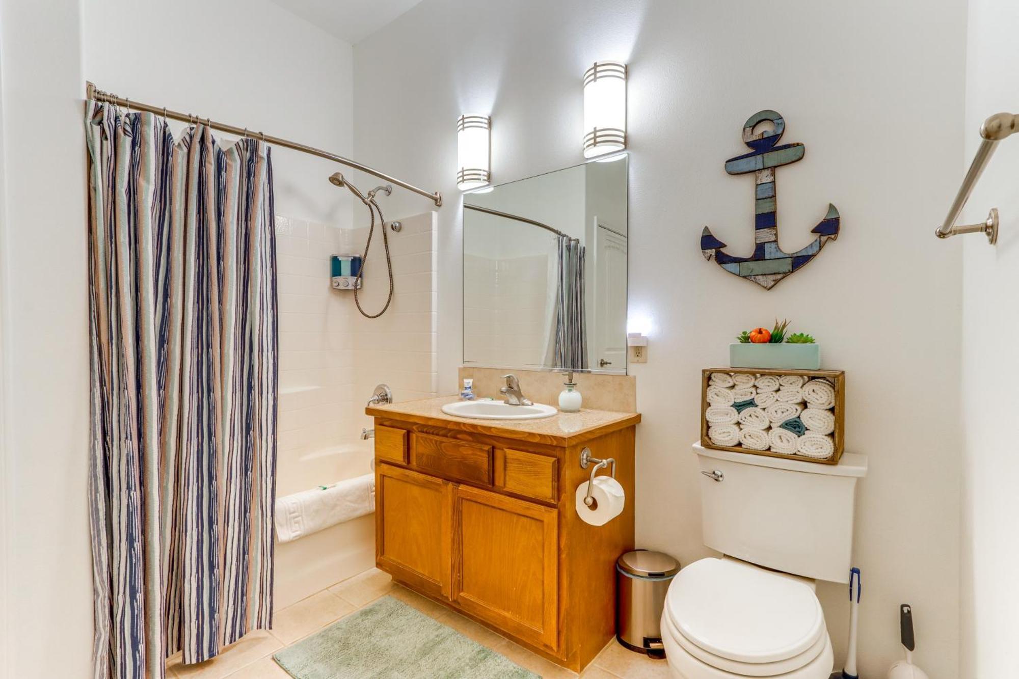 Modern Coeur Dalene Getaway Condo Walk Downtown! Coeur d'Alene Zewnętrze zdjęcie